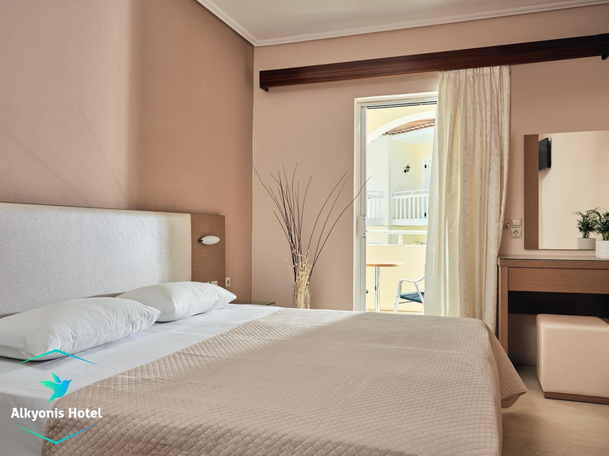 Alkyonis Hotel Лаганас Екстериор снимка