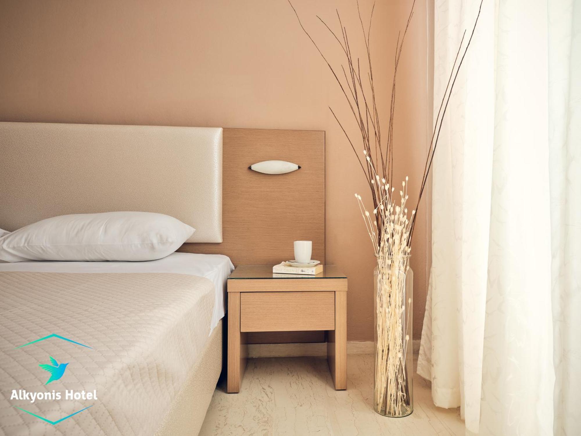 Alkyonis Hotel Лаганас Екстериор снимка
