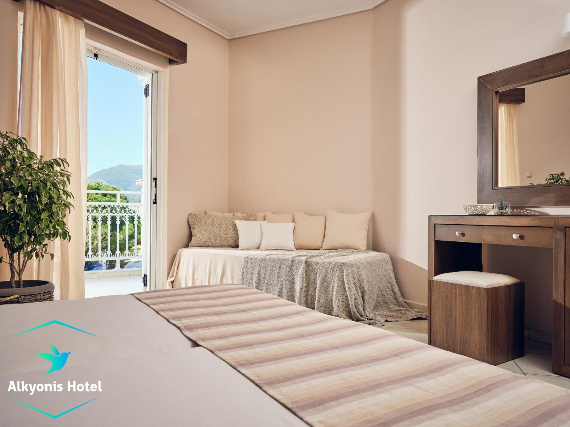 Alkyonis Hotel Лаганас Екстериор снимка