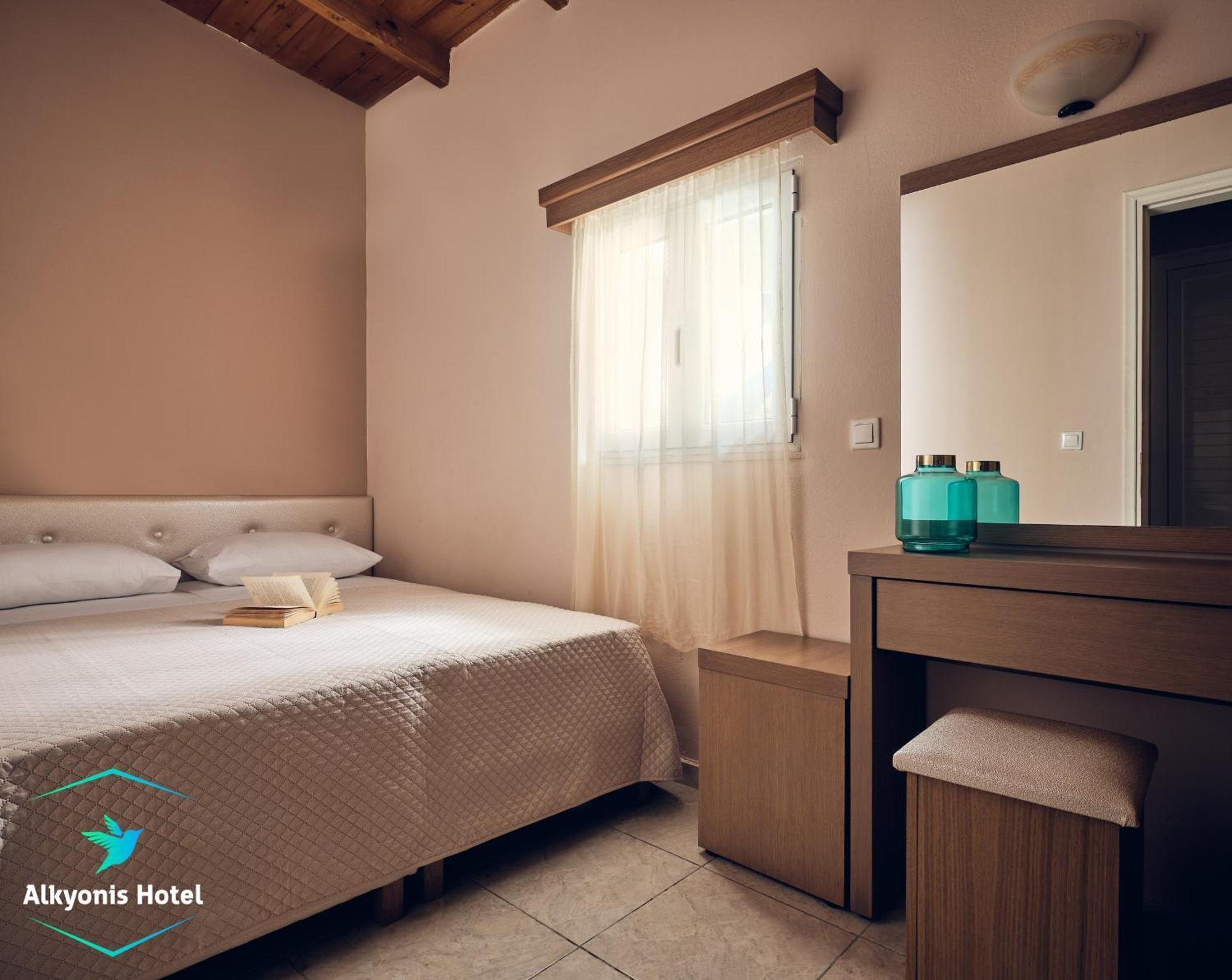 Alkyonis Hotel Лаганас Екстериор снимка